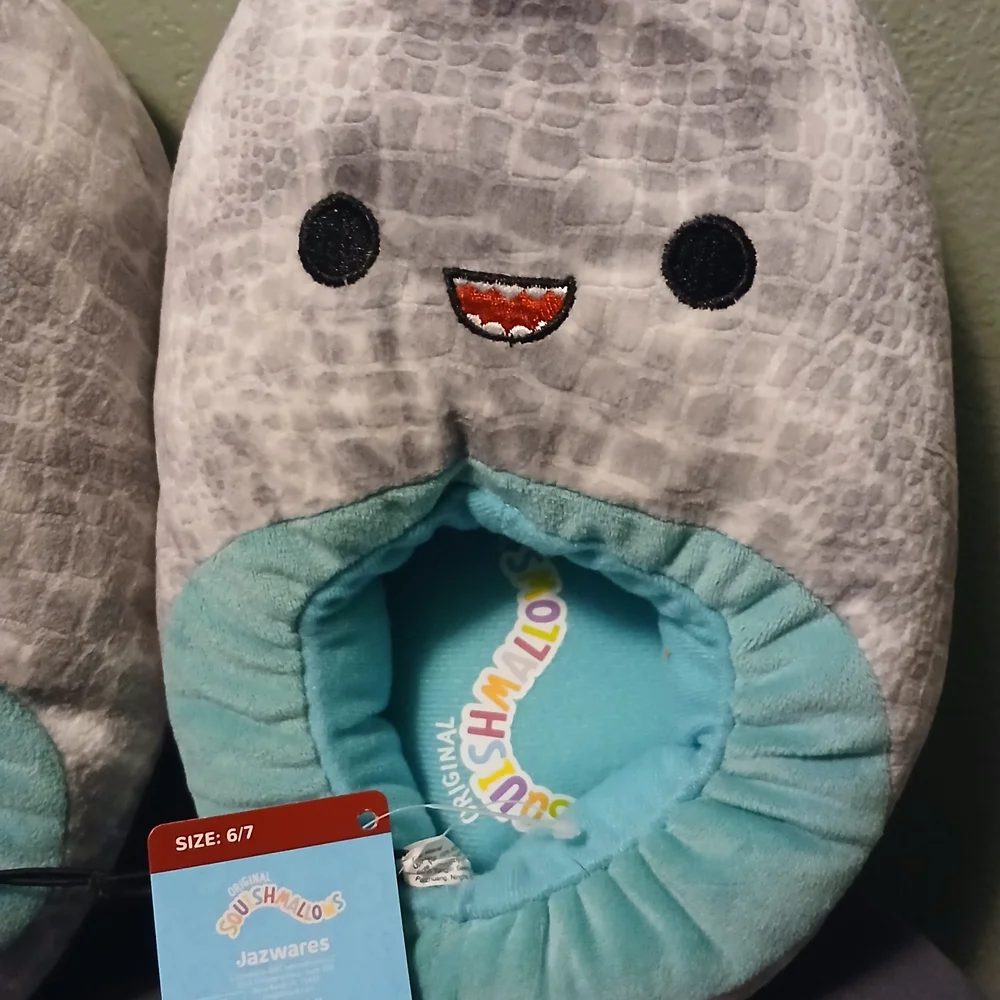Squishmallows Kids' Dinosaur Slippers - Picture 4 of 5